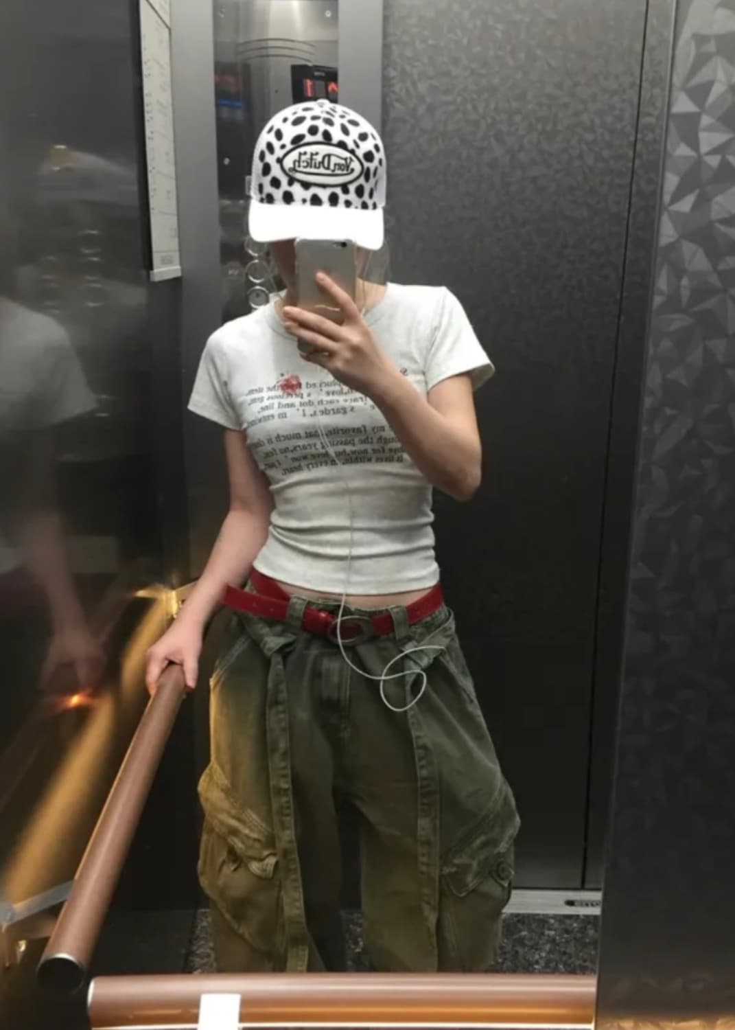 Belt Strap Pintuck Cargo Pants 카고팬츠 상품이미지1