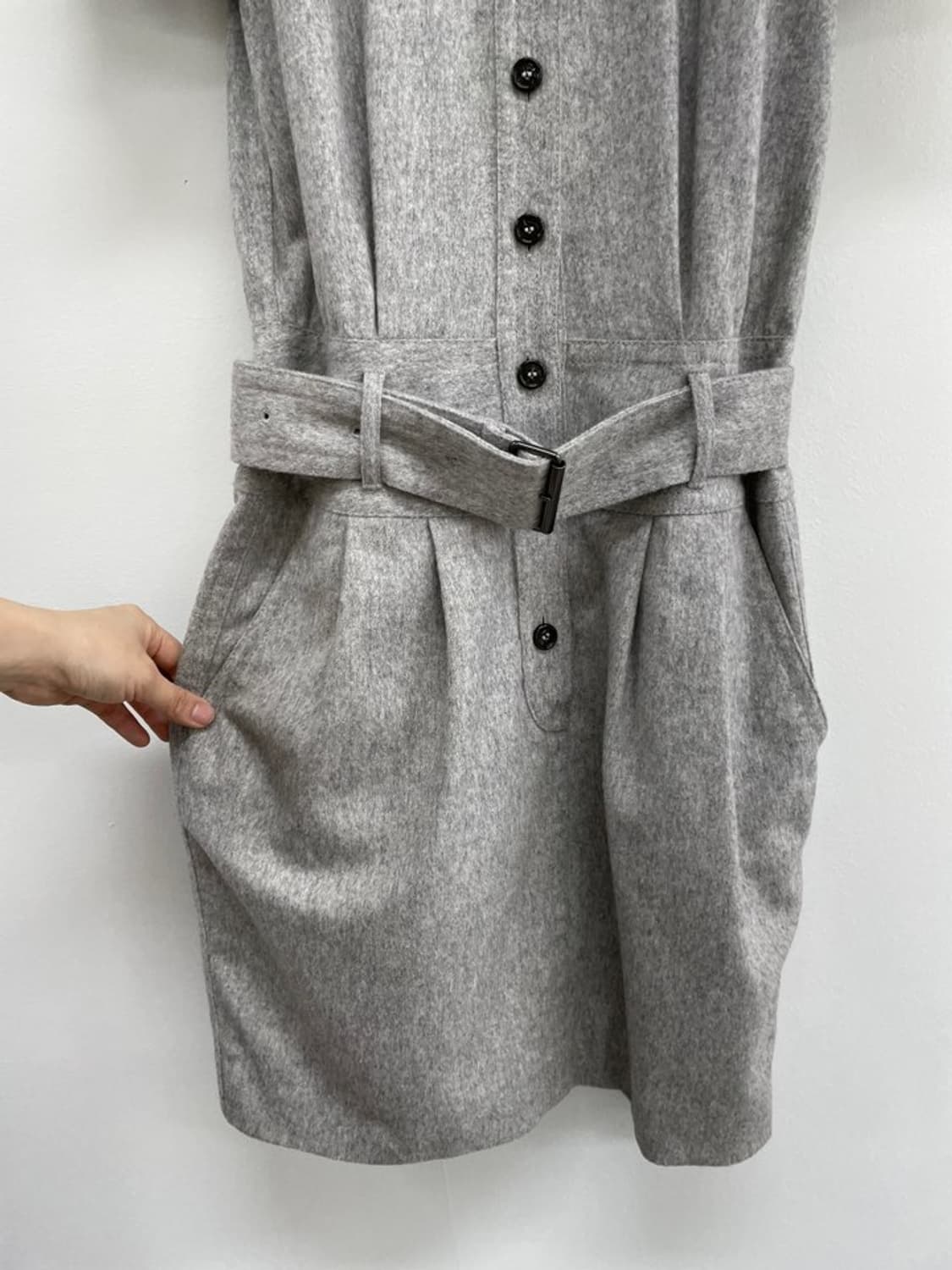 버버리 둥근카라 캐시미어 블렌딩 벨티드 원피스 상품이미지6