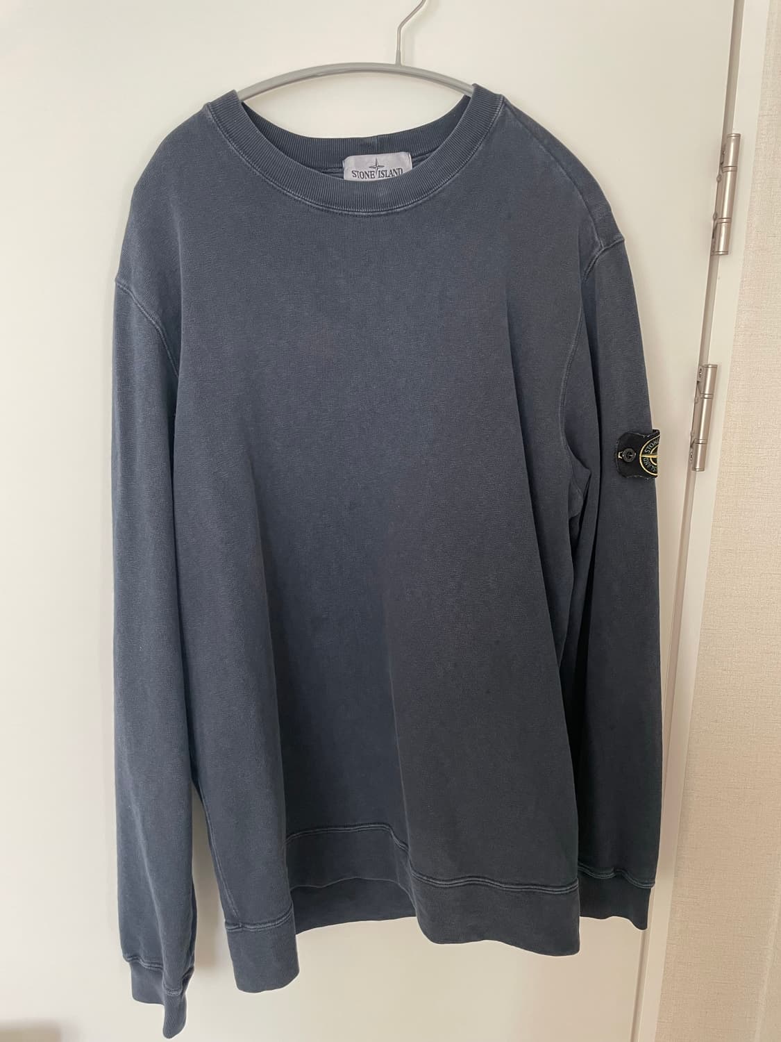 스톤 아일랜드 63750 가먼트 다이드 헤비 코튼 롱슬리브 티셔츠 네이비 상품이미지1