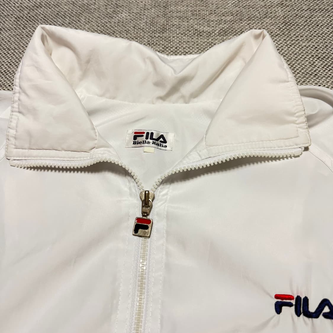 휠라 FILA 화이트 올드스쿨 바람막이 상품이미지2