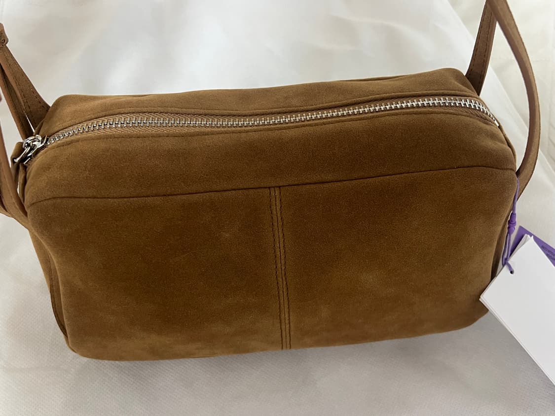 파인드카푸어 모노백 24 스웨이드 카멜 새상품 상품이미지7