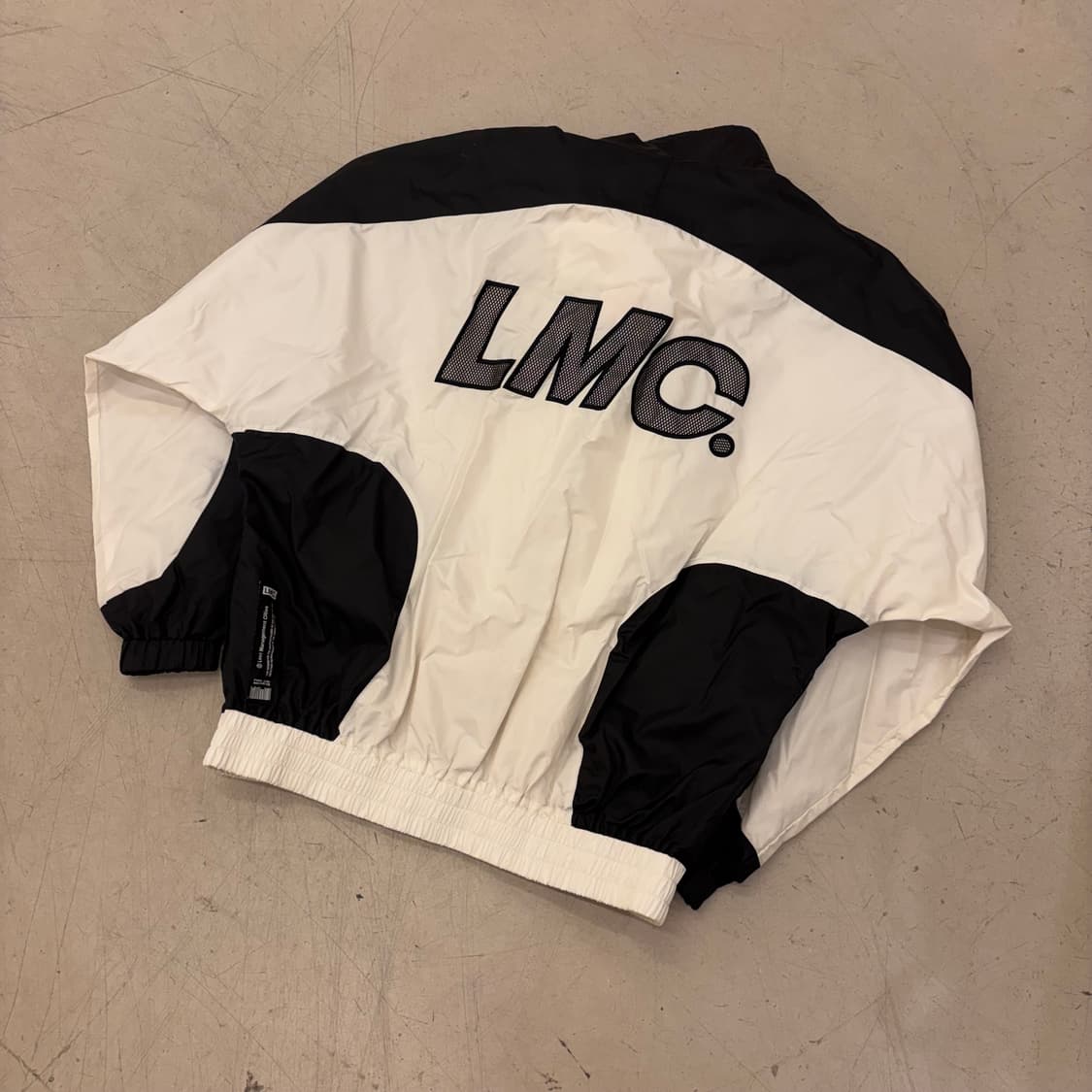 Lmc 빅로고 투톤 바람막이 상품이미지1