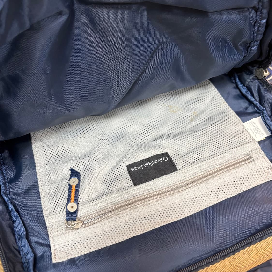 캘빈클라인 나일론 테크니컬 백팩 상품이미지6