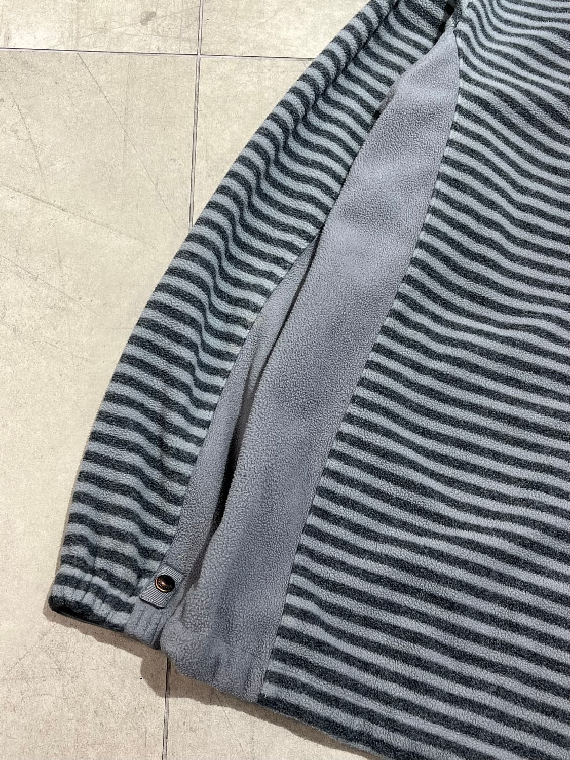 노스페이스 그레이 스트라이프 후리스 자켓 상품이미지5