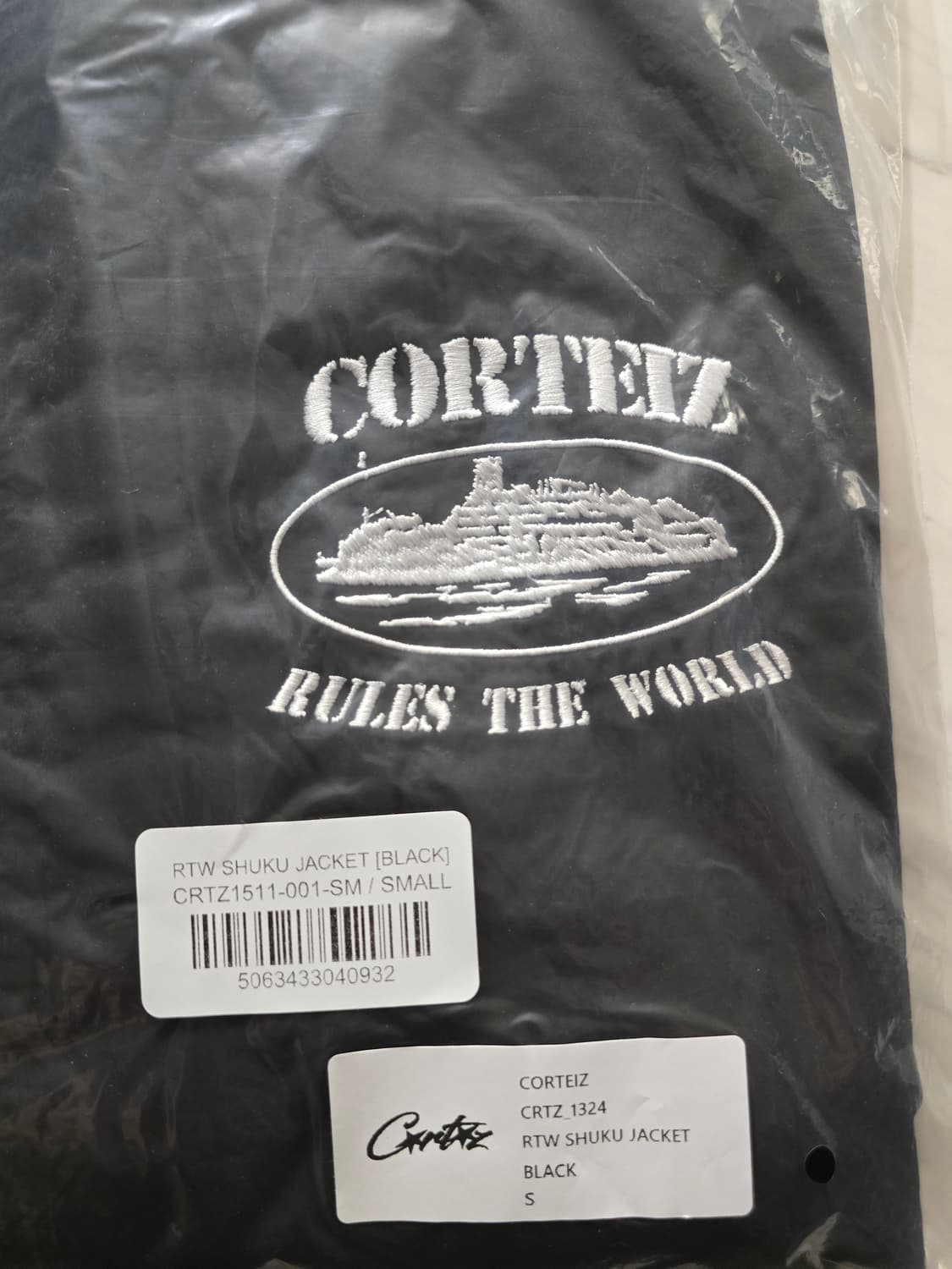 Corteiz waterproof shuku jacket 코르테이즈 재킷 상품이미지2
