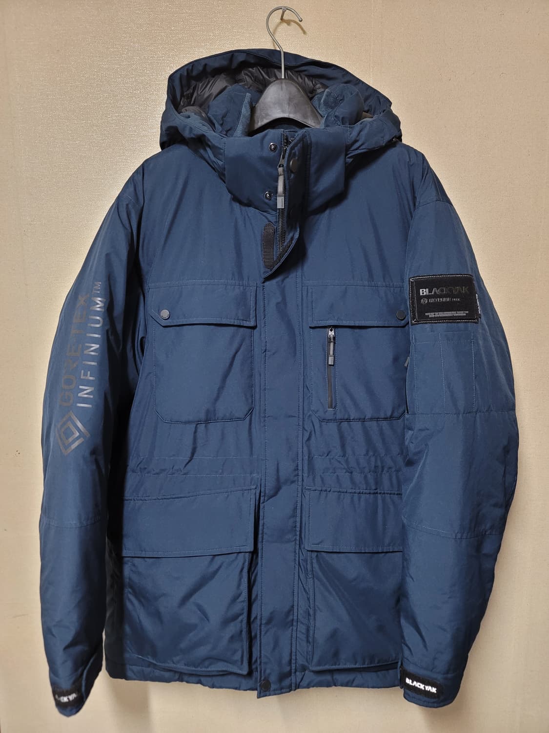 새옷 블랙야크 대장급 구스다운 상품이미지1