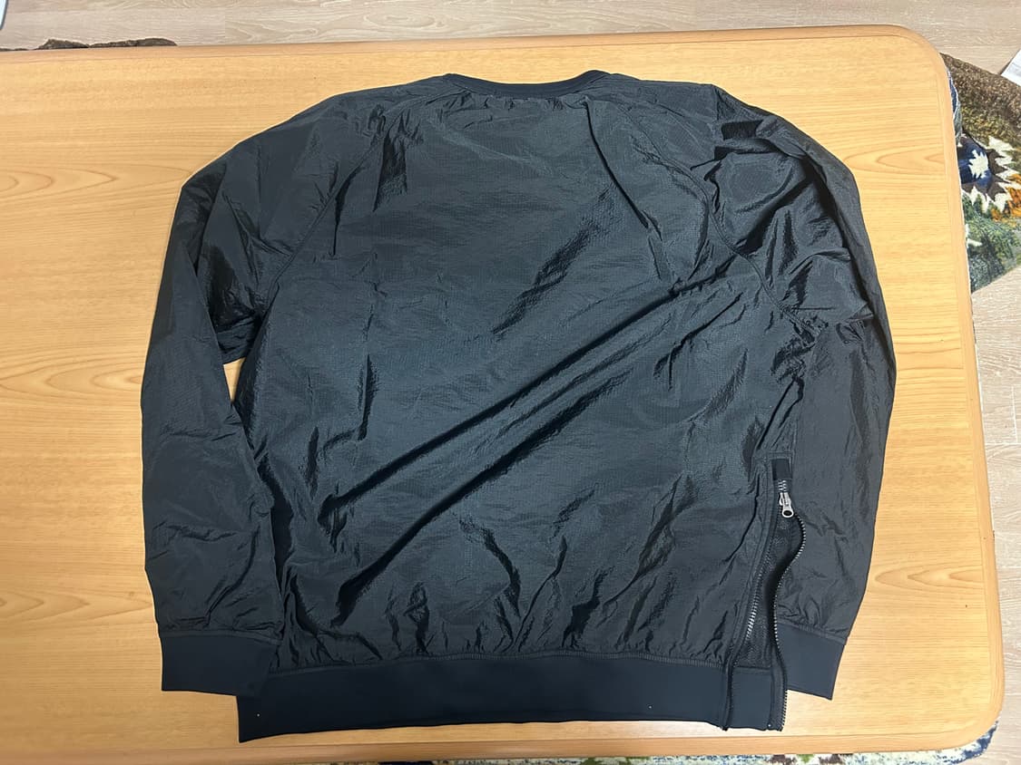 스톤아일랜드 나일론 맨투맨 상품이미지2