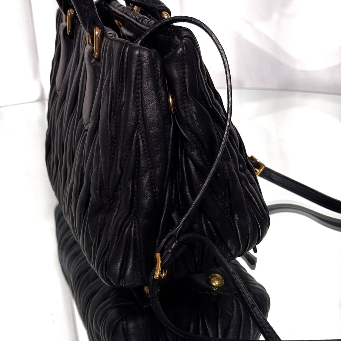 [정품] 미우미우 마테라쎄 나파 레더 아르카디 토트백 5BA259 상품이미지2