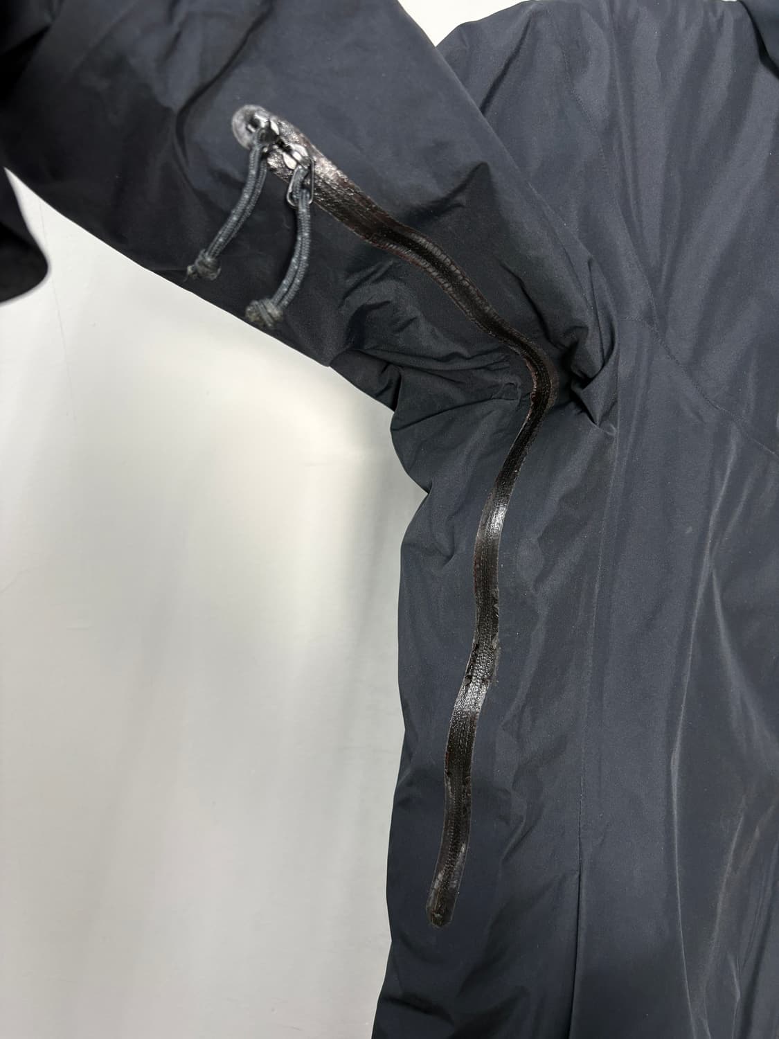 아크테릭스 피션 고어텍스 패딩 자켓 A3596 상품이미지9