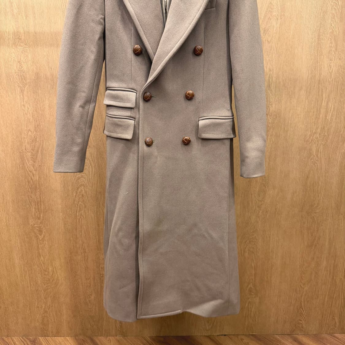 랄프로렌 더블 브레스티드 롱 코트 숄더 에폴렛 플랩 포켓 디테일 베이지 상품이미지5