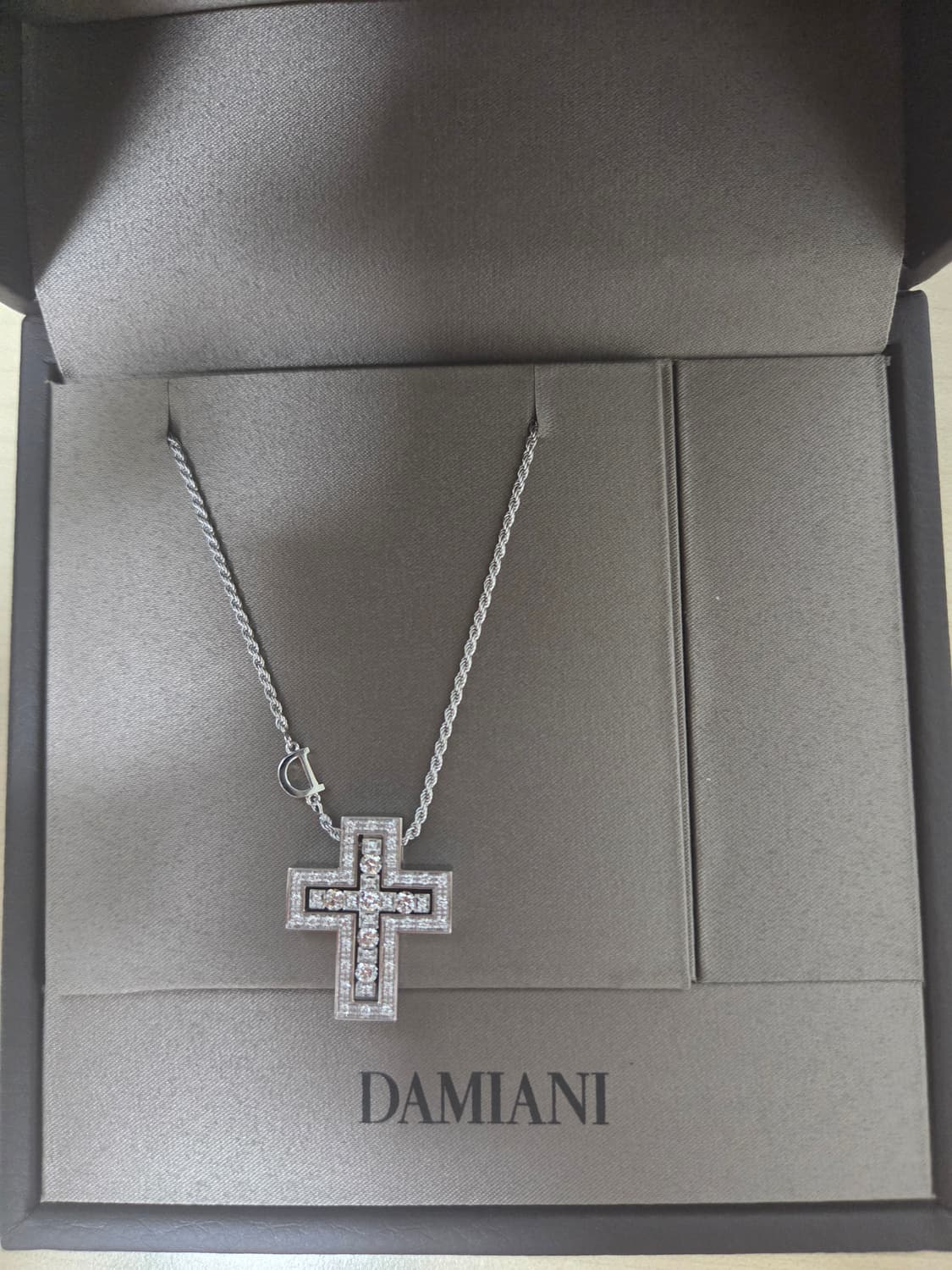 다미아니 벨에포크 미듐 m사이즈 목걸이판매합니다. 상품이미지4