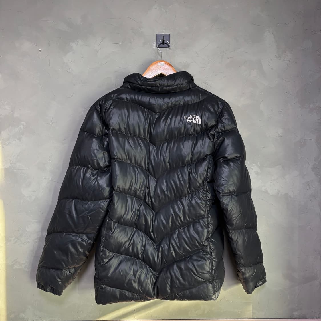 노스페이스 600 구스다운 경량패딩 유광 상품이미지4