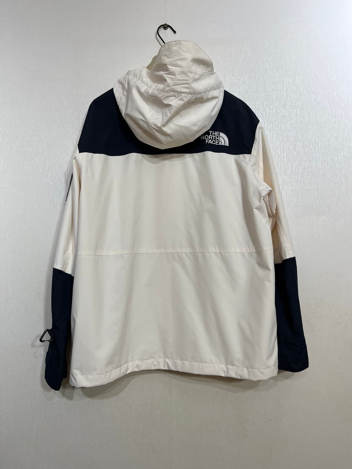 노스페이스 화이트 네오 베이든 바람막이 자켓 M 상품이미지3