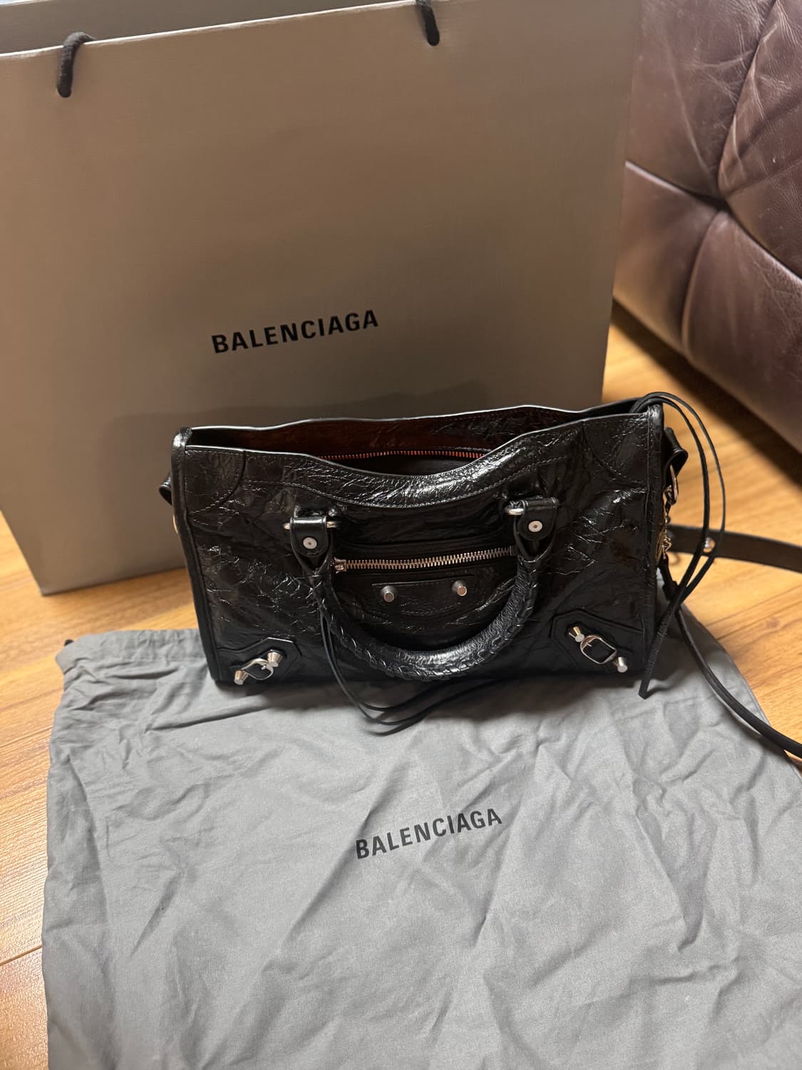 발렌시아가 르시티 백 스몰 블랙 상품이미지1