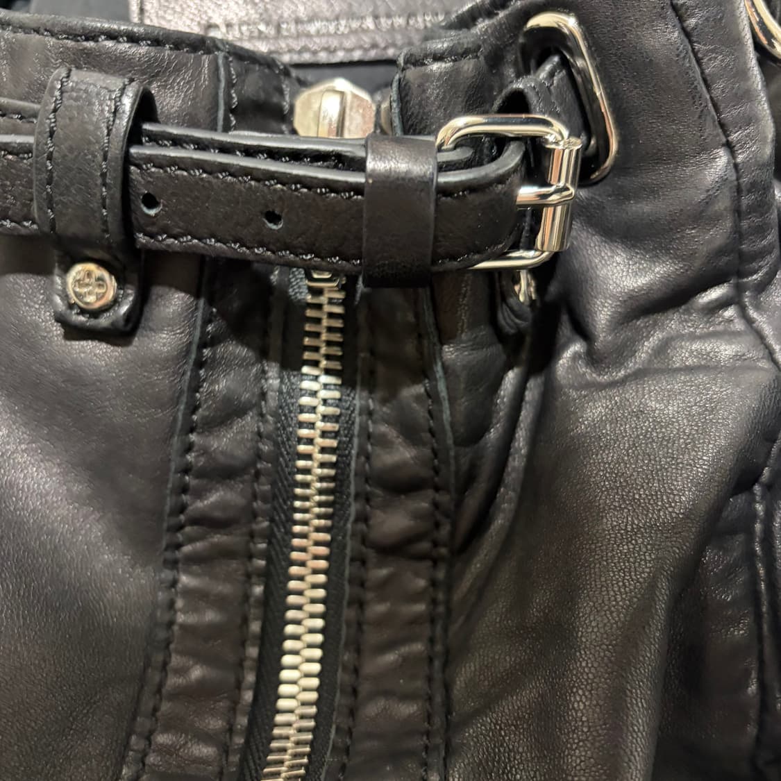 알렉산더왕 레더 마르티백 상품이미지8