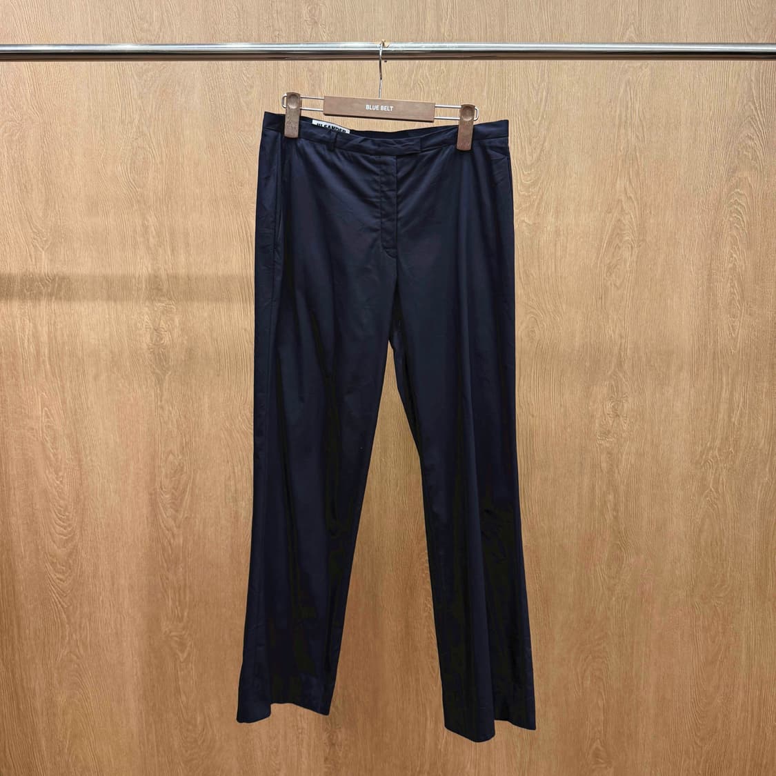 질샌더 슬랙스 히든 클로징 미니멀 디자인 후면 포켓 디테일 네이비 상품이미지2