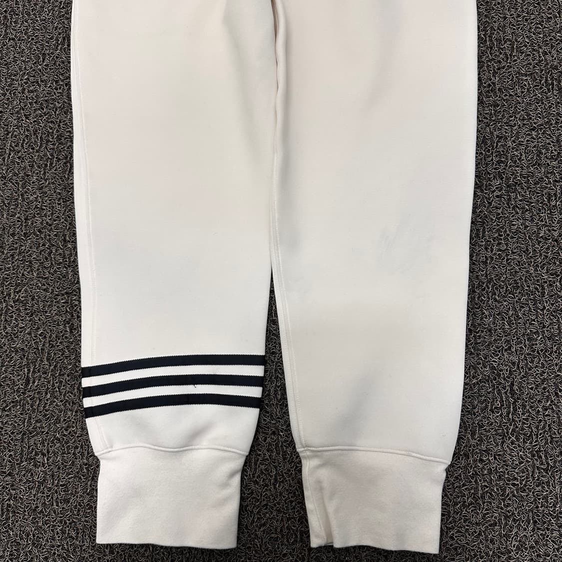 아디다스 뉴클래식스 트랙 조거팬츠 운동복 M 상품이미지8