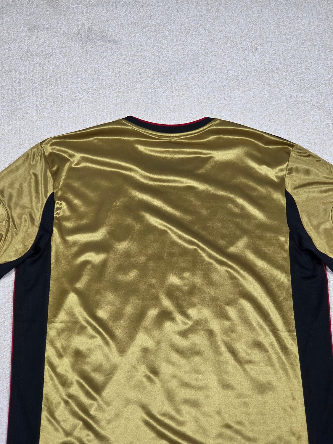 [아디다스] 13-14 시즌 AC밀란 써드 반팔 유니폼 | S00141 상품이미지6