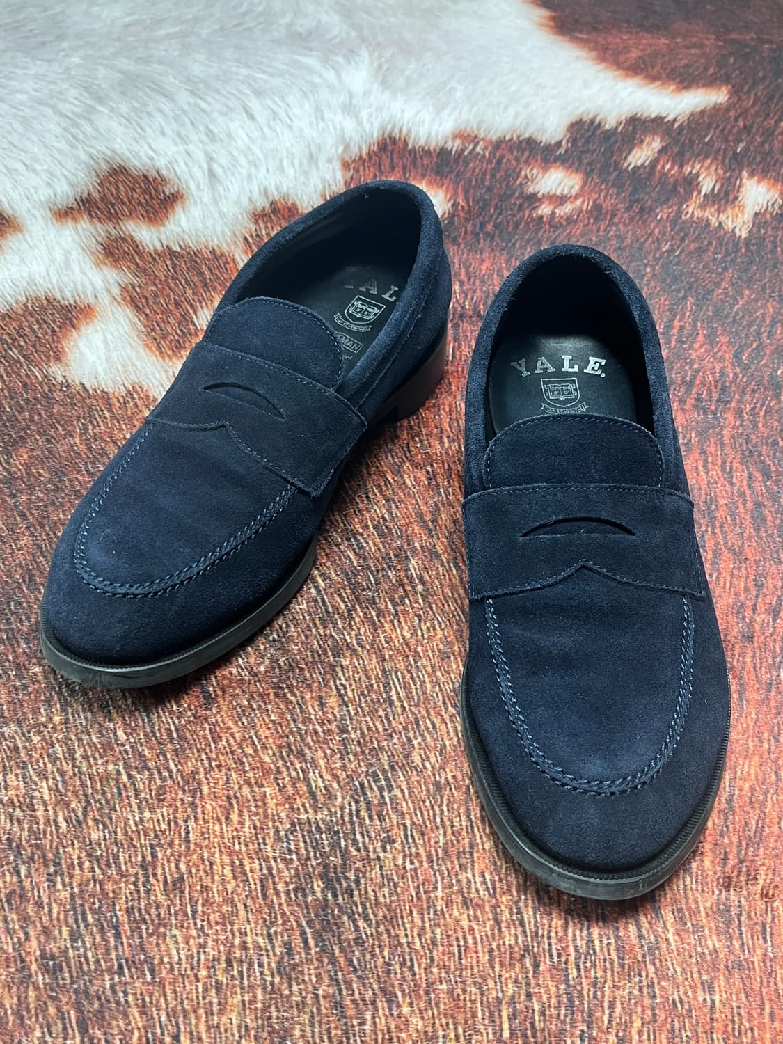 [270] 포스트맨 x 예일 스웨이드 페니 로퍼 네이비 상품이미지1