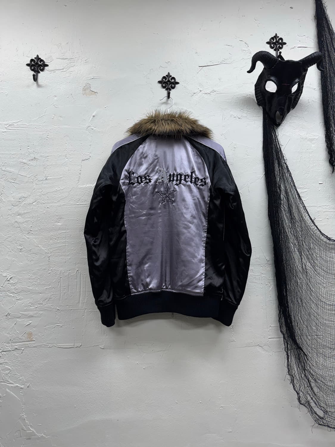 Vice fairy trimming fur satin jacket 상품이미지6