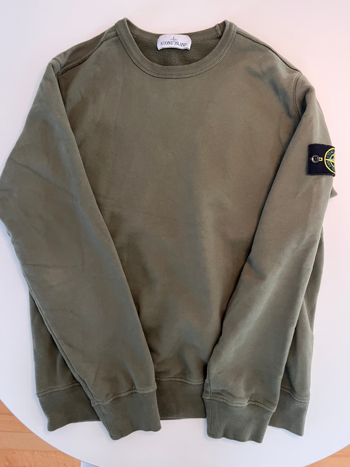 스톤아일랜드 맨투맨 판매해요 상품이미지1