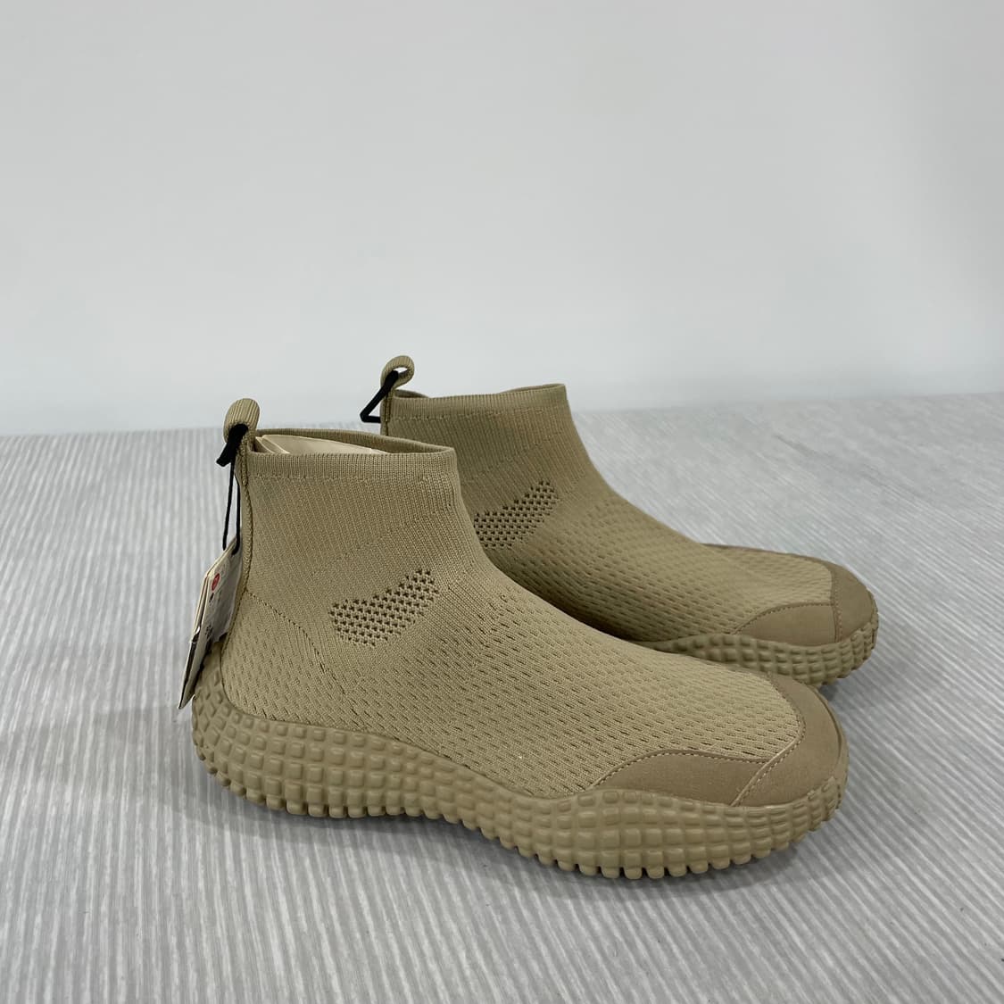 703) ZARA 자라 삭스 스니커즈 230mmm 상품이미지1