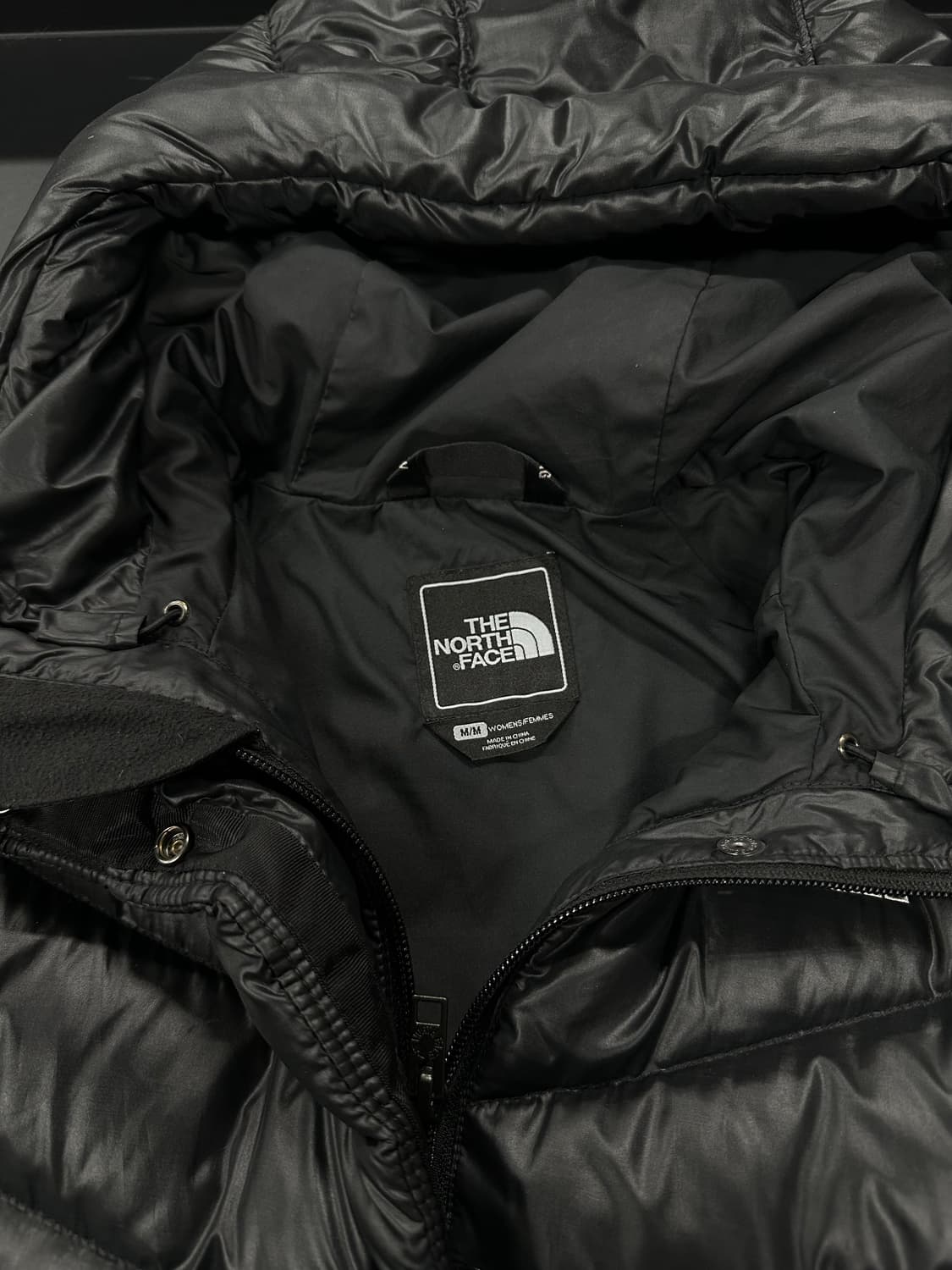  노스페이스 여성용 블랙 550 푸퍼 다운 패딩 상품이미지5
