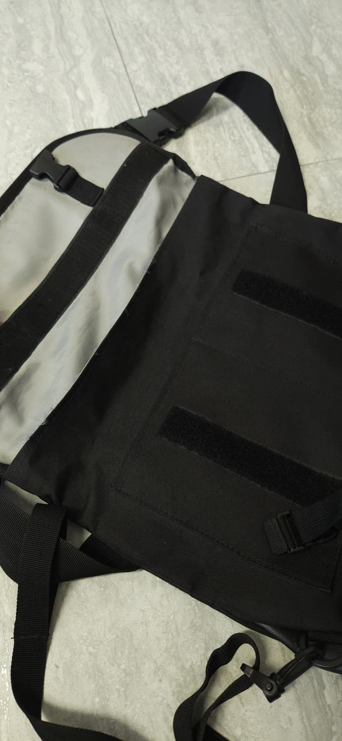 peeps 스 블랙 메신저 백 팔아요 상품이미지4