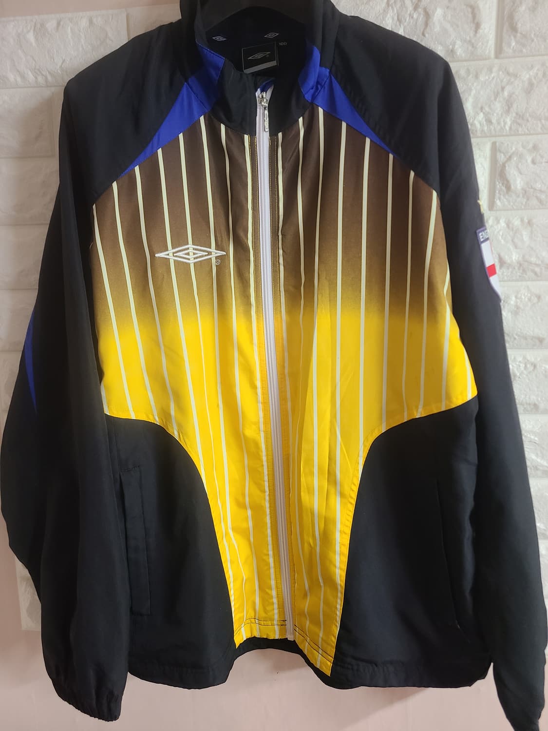 엄브로 잉글랜드 바람막이 100-105 상품이미지1