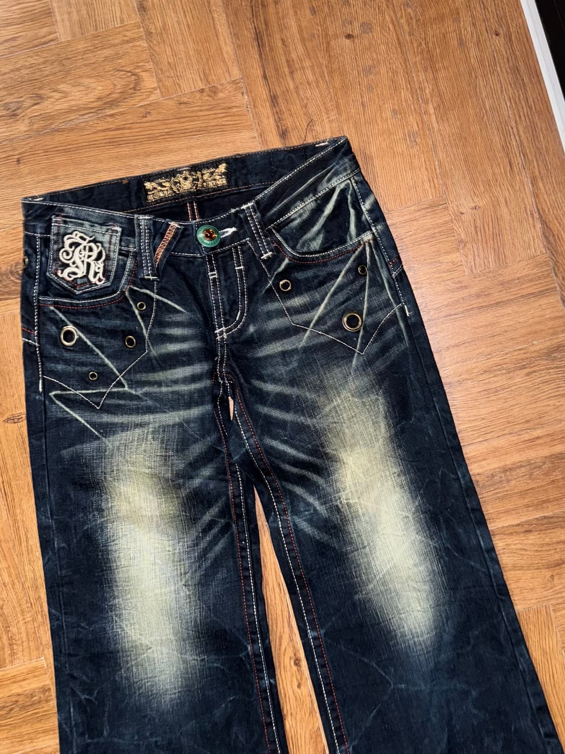 RIOBERA 리오베라 로우라이즈 자수 데님팬츠 상품이미지4