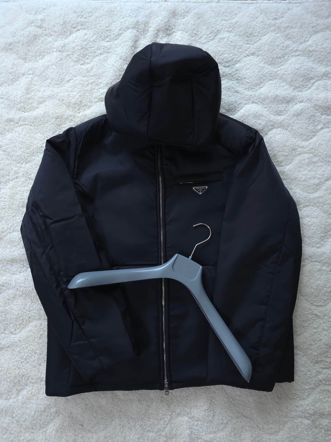 [L] 프라다 리나일론 개버딘 봄버 패딩 블랙(SGB499) 상품이미지2