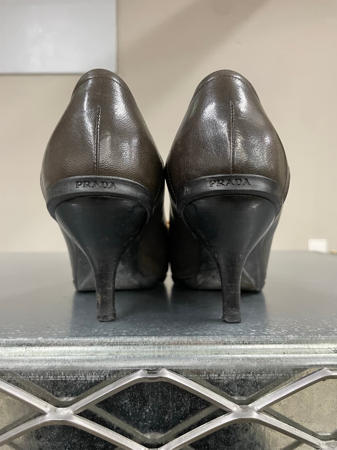 프라다 레더 펌프스 35 (gr-4682) 상품이미지3