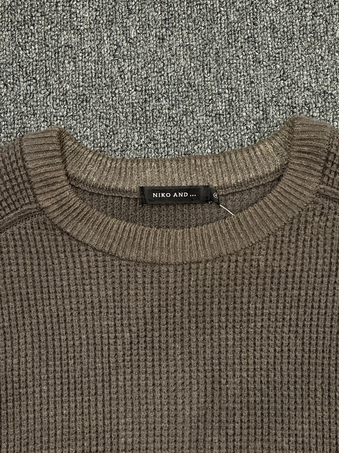 L)니코앤드 Niko And 루즈핏 롱슬리브 스웨터 상품이미지3