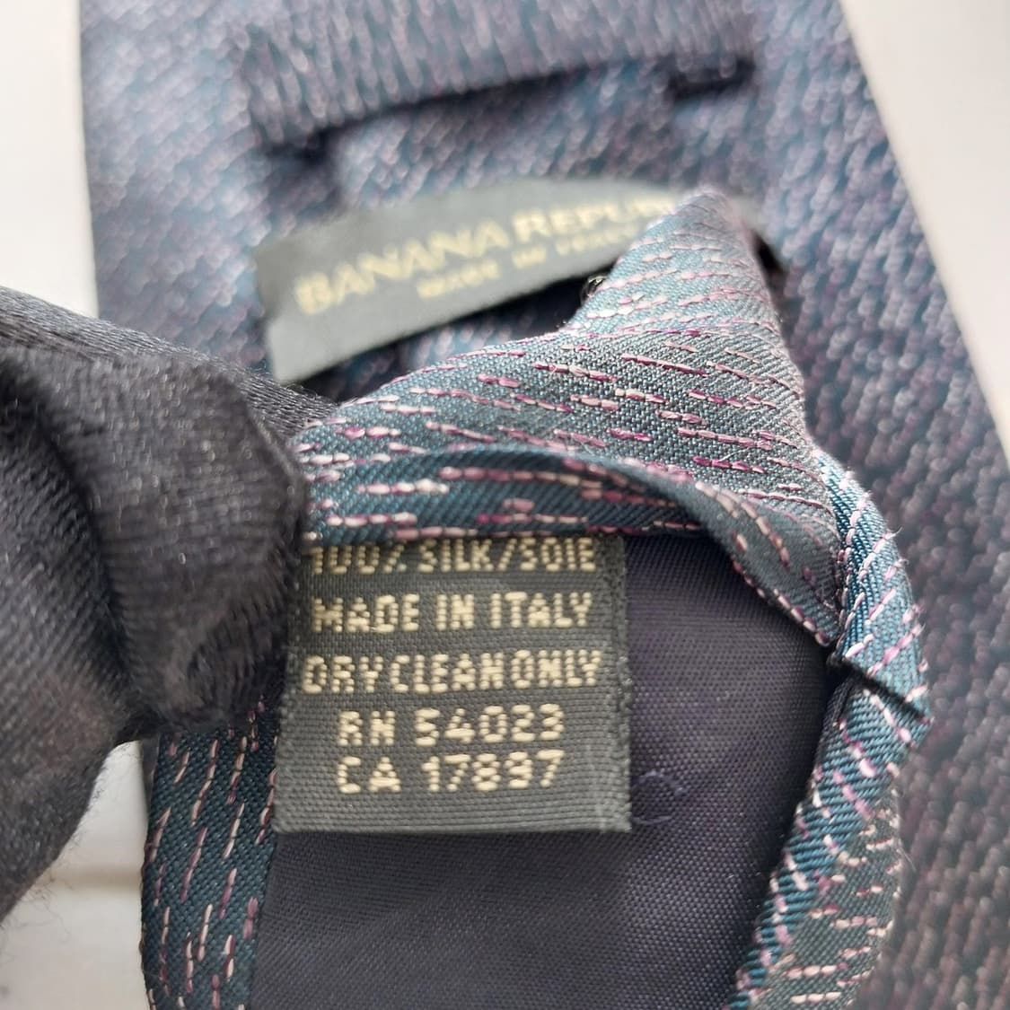 바나나 리퍼블릭 실크 네이비 패턴 넥타이 9.9cm A등급 K1303
 상품이미지10