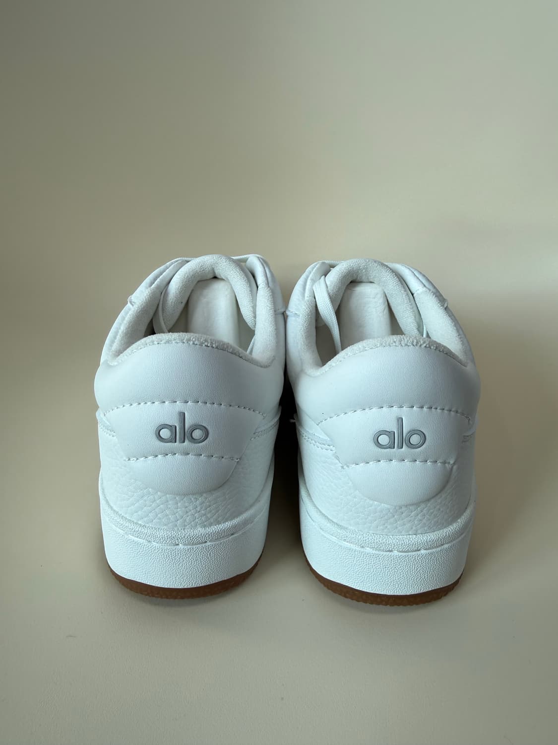 알로 요가 리커버리 스니커즈 화이트 검솔  상품이미지6