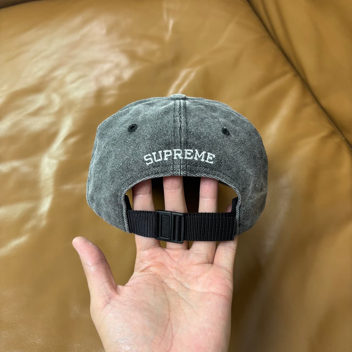 Supreme 슈프림 클래식 로고 스톤 워시드 블랙 6패널 볼캡 모자 상품이미지7