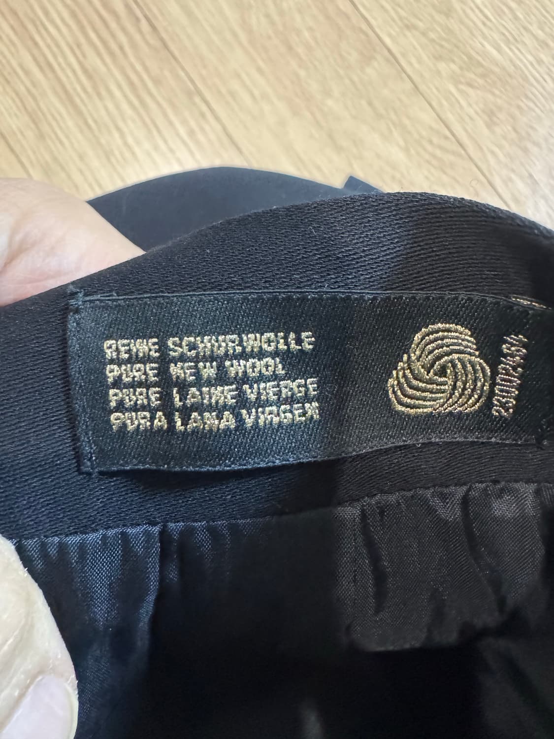 Escada 에스까다 H블랙 롱스커트 상품이미지3