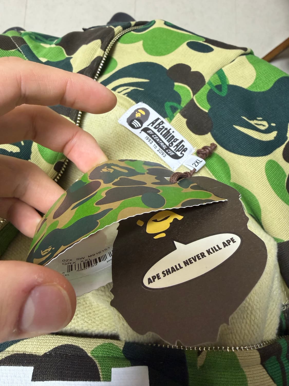 (새상품) 베이프 시나월드 스포티파이 센트럴씨 2XL 상품이미지4