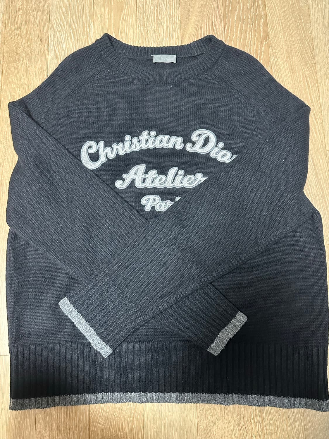 디올 아틀리에 니트 상품이미지2