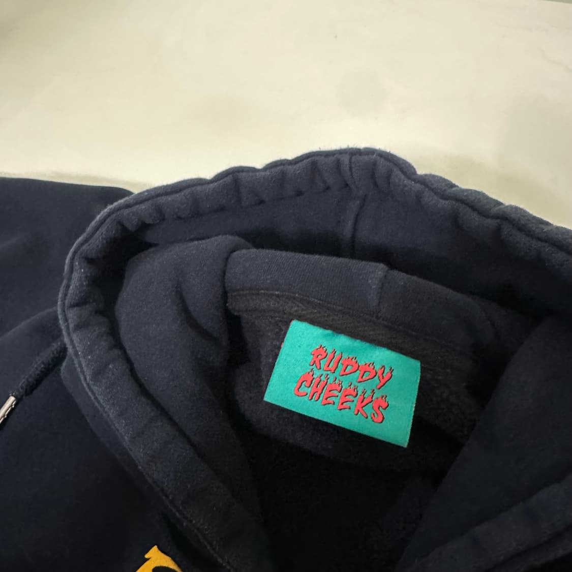 OS 러디칙스 루즈오버핏 네이비 버터플라이 스웻후드티 상품이미지4