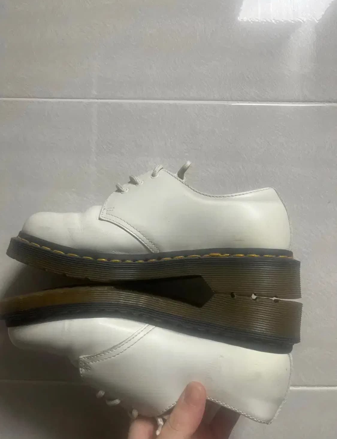 닥터마틴 3홀 화이트 상품이미지2