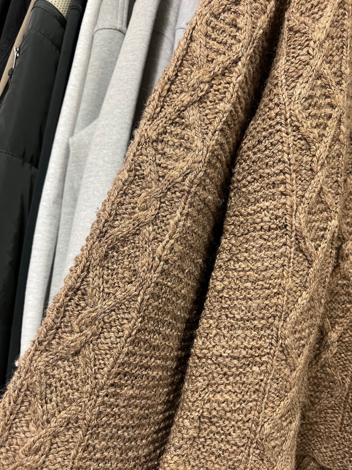 꽈배기 단추 가디건 브라운 모리걸 상품이미지6