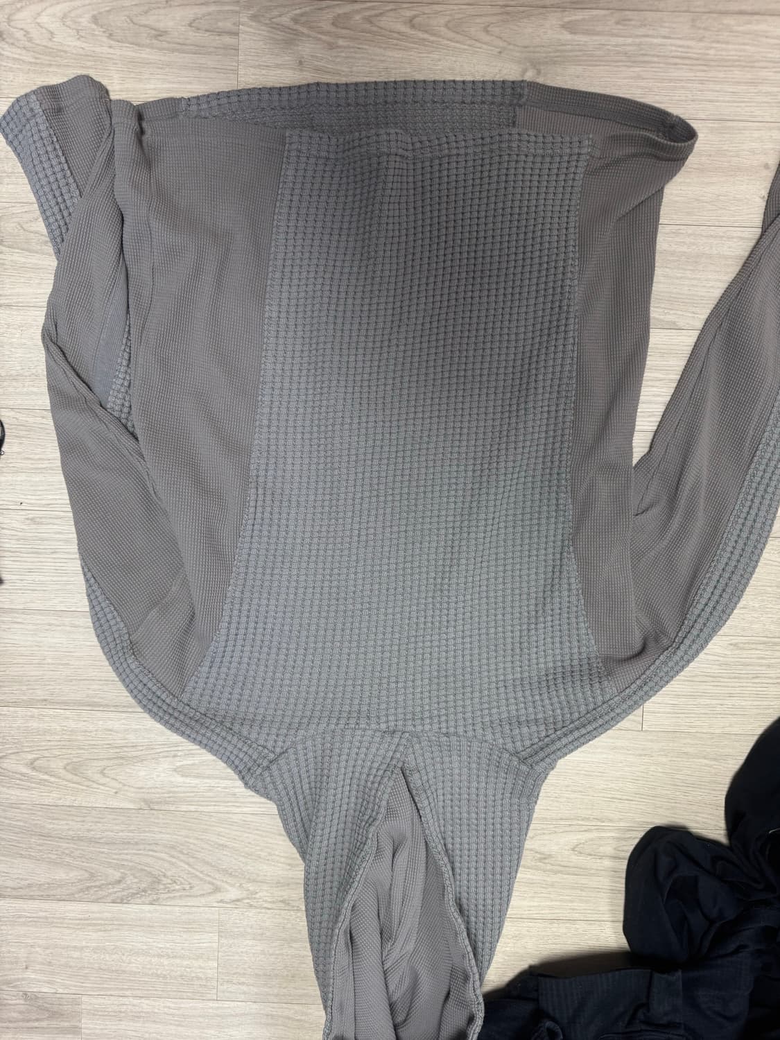 ignota PANELED HOODIE 후드 (DEEP BEIGE) 상품이미지4