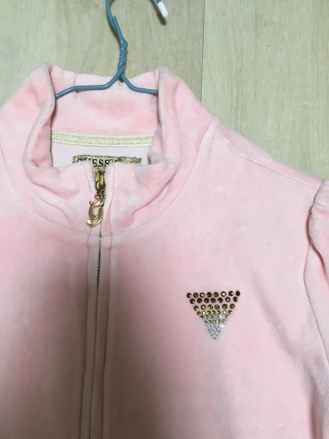 게스💗딸기우유 벨벳 집업🍓 상품이미지3