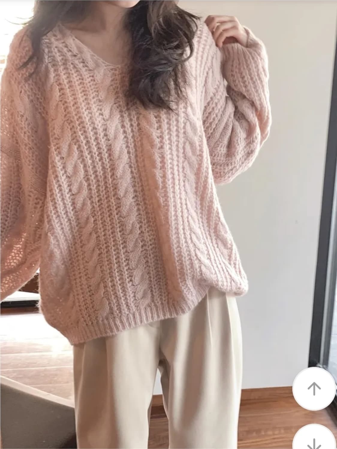 딸기우유 브이넥 케이블 니트 상품이미지3