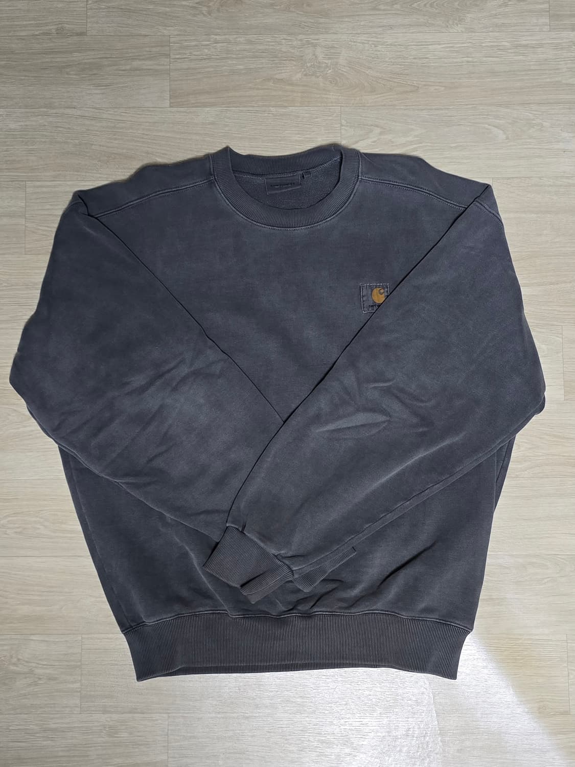 칼하트 맨투맨 차콜 상품이미지1