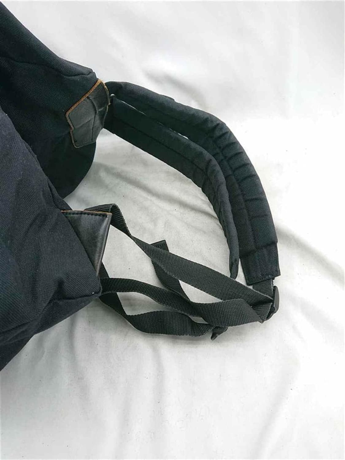 꼼데가르송 옴므 플러스 가죽 패치 데이팩 백팩 블랙 상품이미지4