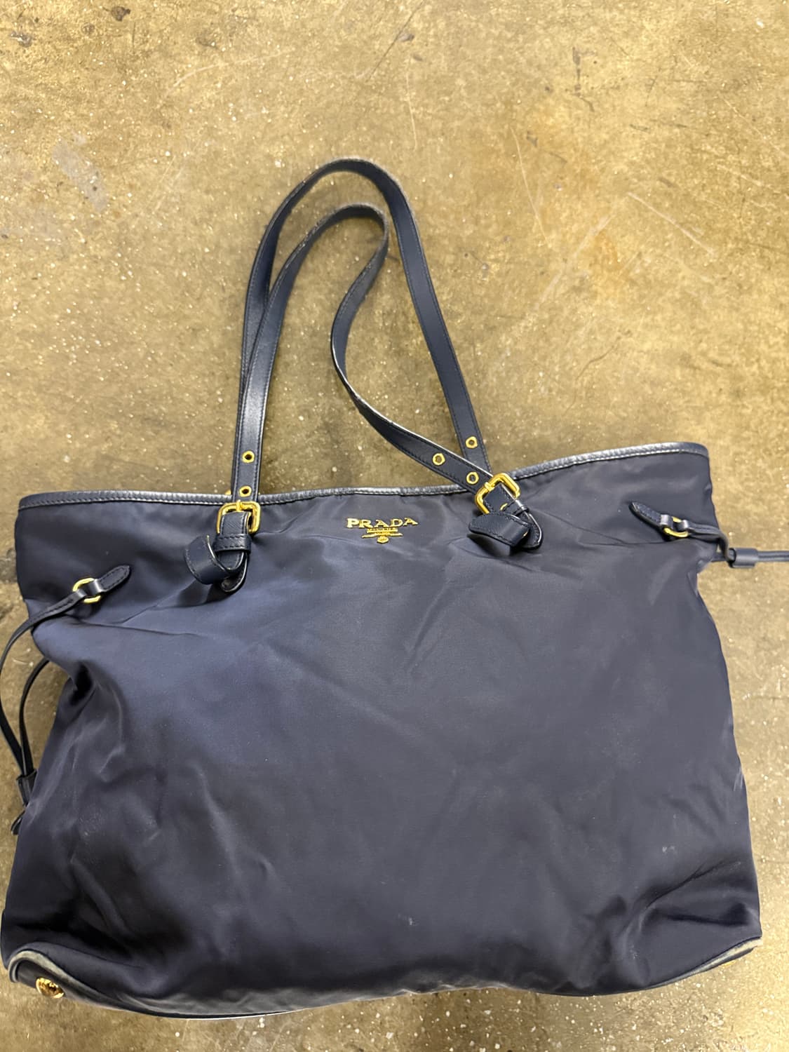 프라다 정품 네이비 포코노 쇼퍼백 상품이미지2