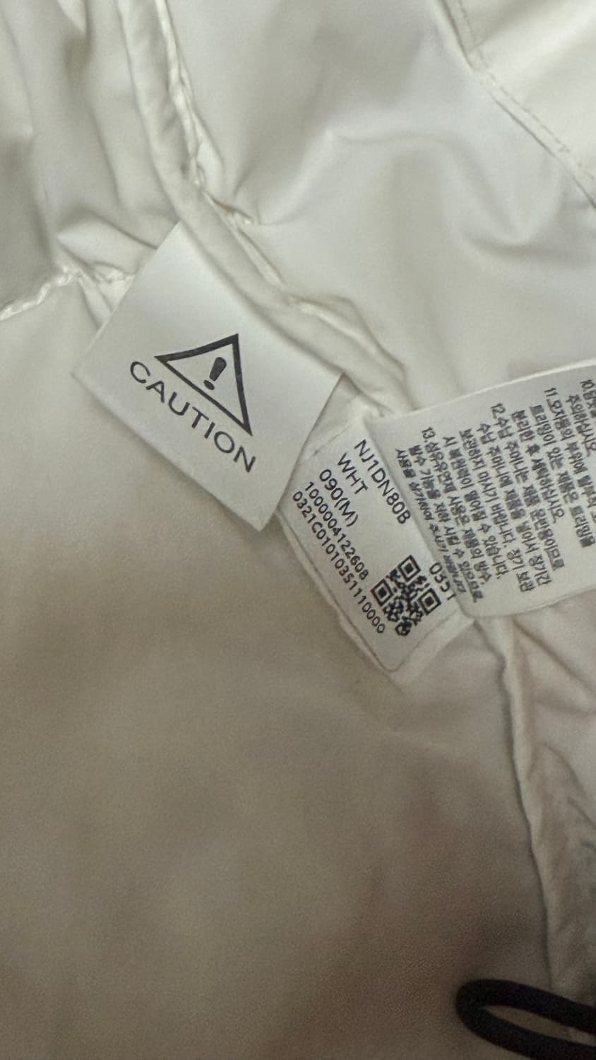 노스페이스 눕시 화이트 패딩 상품이미지7