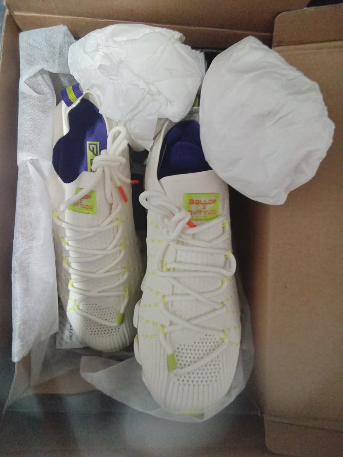 밸롭 티바트 2.0 스튜디오 운동화 상품이미지4